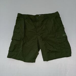 Izod Men’s Saltwater Stretch Army Green 9.5" inseam chino shorts - size 42